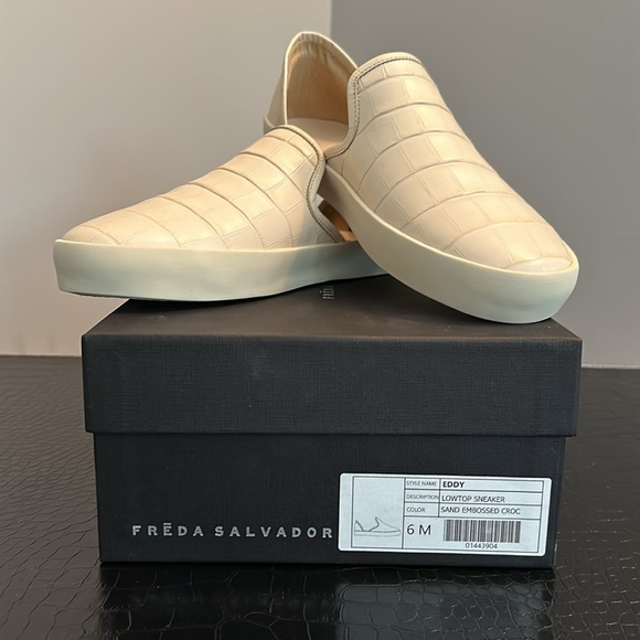 NIB FREDA SALVADOR | Eddy D’Orsay Sneaker Sand Embossed Croc Sz 6 - Picture 4 of 7